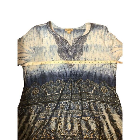 ENERGIE BLUE MULTICOLOR W/ LACE 3/4 SLEEVE SHARK BITE HEM EMBELLISHED TOP 1X - Picture 9 of 13